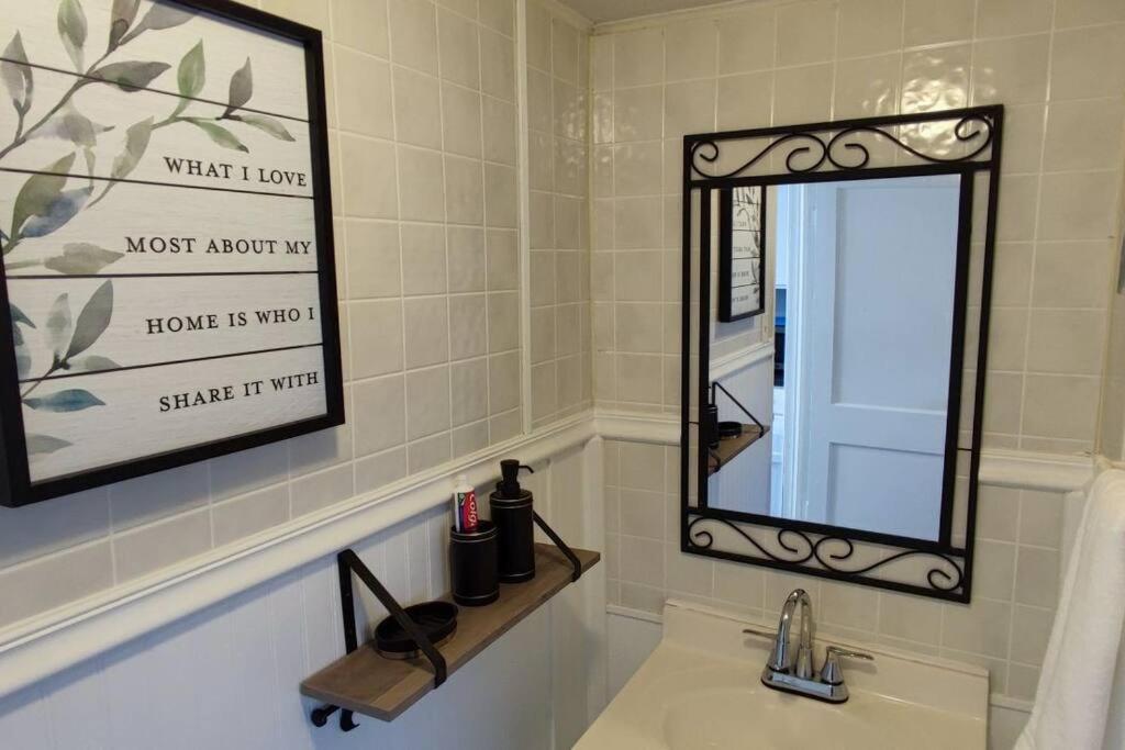 Perfect Combo Of Charm & Comfort- 2Bedroom Home Noblesville Zewnętrze zdjęcie